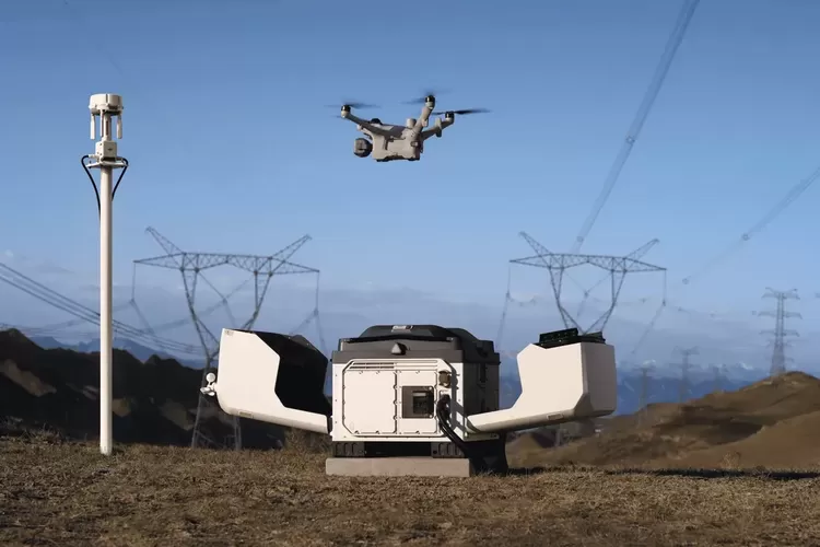 DJI Rilis Dock 4, Bisa Ganti Baterai Drone Otomatis 45 Detik