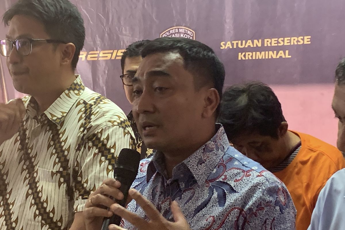 Kasat Reskrim Polres Metro Bekasi Kota AKBP Muhammad Firdaus saat konferensi pers di Mapolres Metro Bekasi Kota, Jumat (7/6/2024).