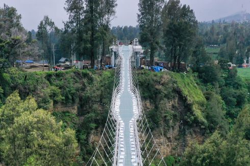 Ini Penampakan Jembatan Kaca Bromo yang Sudah Rampung Konstruksi