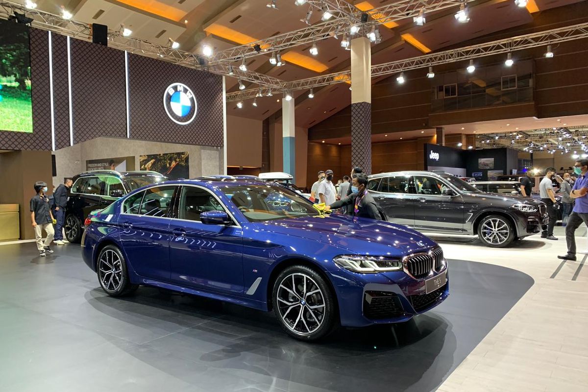 Booth BMW di IIMS Hybrid 2021.