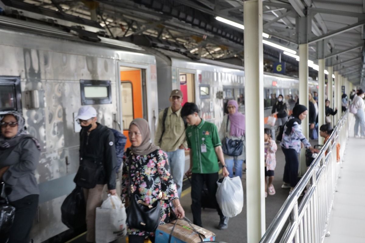 Penjualan Tiket KAI Sepanjang Libur Idul Adha Capai 1,2 Juta