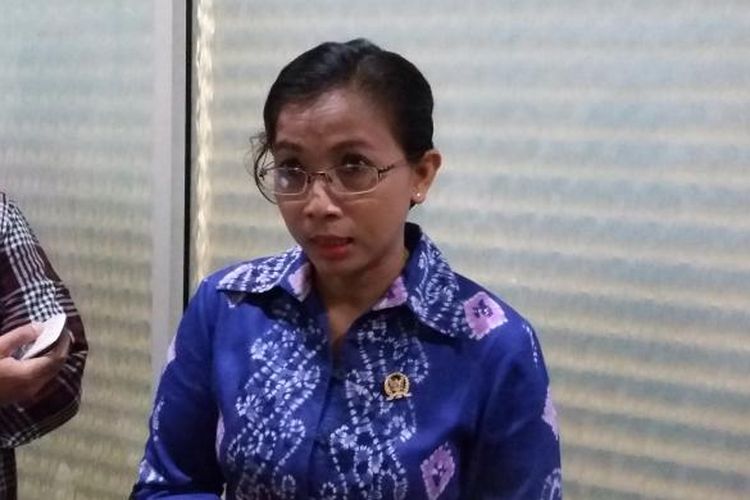 Anggota Komisi III DPR dari Fraksi Partai Demokrat Erma Suryani Ranik, saat ditemui di Gedung DPR Senayan, Jakarta, Senin (21/9/2015).