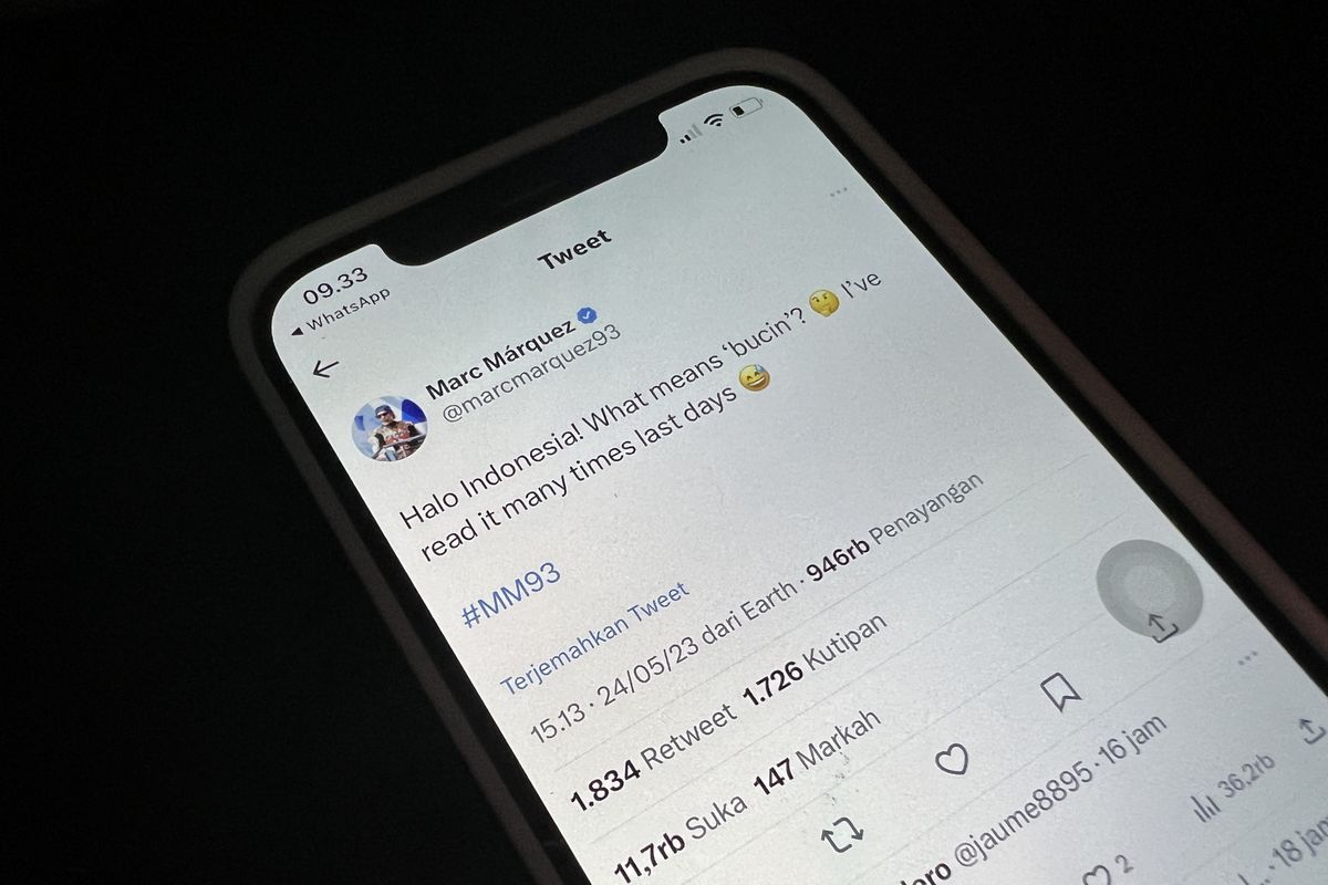 Marc Markuez tanya arti bucin ke warganet Indonesia lewat akun Twitter-nya.