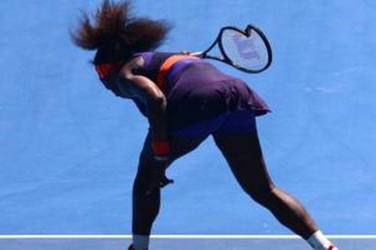 Serena Williams saat membanting raket dalam sebuah pertandingan