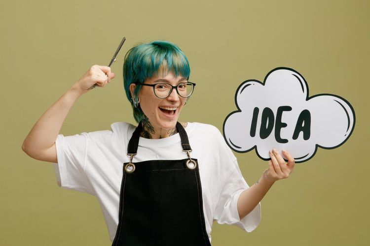 Ada beberapa zodiak yang paling kreatif, salah satunya karena mampu berpikir di luar kebiasaan. Apa saja?