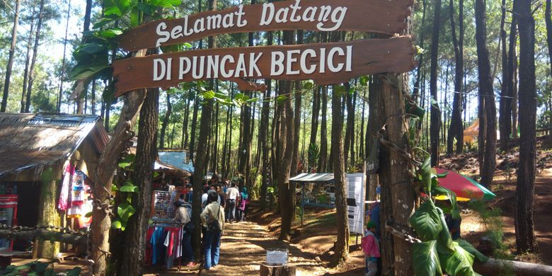 Puncak Becici di Desa Muntuk, Kecamatan Dlingo, Kabupaten Bantul, DI Yogyakarta, Rabu (28/6/2017).