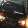 Sedang Menepi, Mobil Pikap Ditabrak Minibus sampai Terpental ke Parit di Tol Depok-Antasari