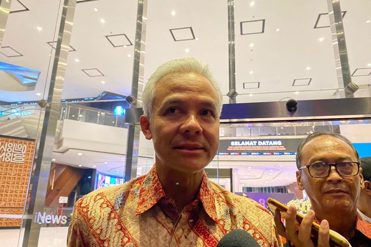 Bakal calon presiden (bacapres) yang diusung oleh PDIP, Ganjar Pranowo saat ditemui di iNews Tower, Jakarta Pusat, Kamis (31/8/2023).