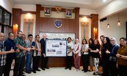 Tito Ungkap Jejak Sejarah Atambua dalam Penerbangan London-Darwin 1919