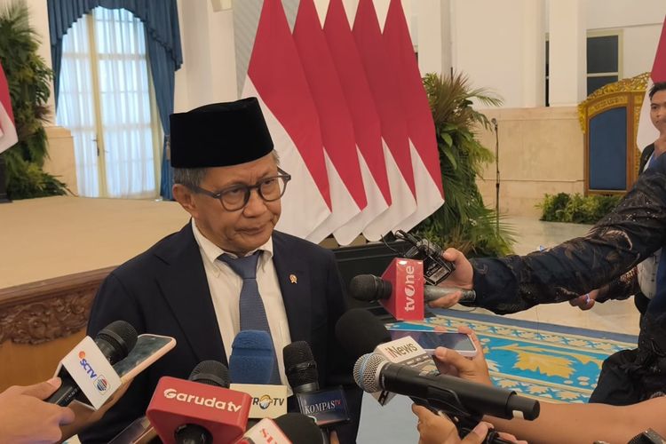 Jawaban Rocky Gerung Saat Ditanya Beda Wantimpres dengan Stafsus-Penasehat Khusus Presiden