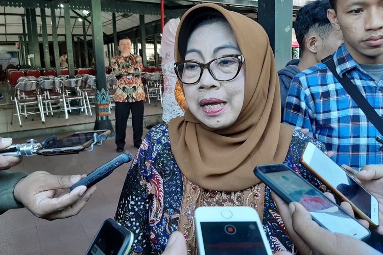 Bupati Gunungkidul Badingah usai syawalan dengan Gubernur DIY di Bangsal sewoko Projo Kamis (20/6/2019)