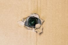 Waspada Kamera Tersembunyi di Toilet, Begini Cara Mendeteksinya