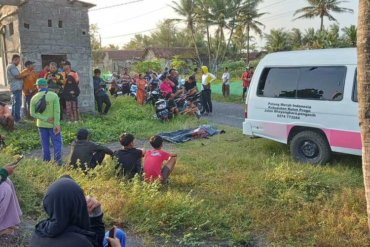 Penemuan jenazah tanpa identitas terdampar di Pantai Imorenggo, Padukuhan Imorenggo, Kalurahan Karangsewu, Kapanewon Galur, Kabupaten Kulon Progo, Daerah Istimewa Yogyakarta.