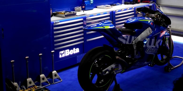 Paddock MotoGP Suzuki Esctar di Sepang, Malaysia, Jumat(27/10/2017). 