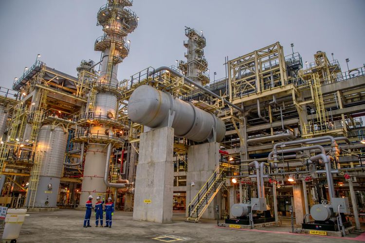 Tekan Ketergantungan Impor, Pertamina Luncurkan Katalis FCC/RFCC untuk Efisiensi Kilang