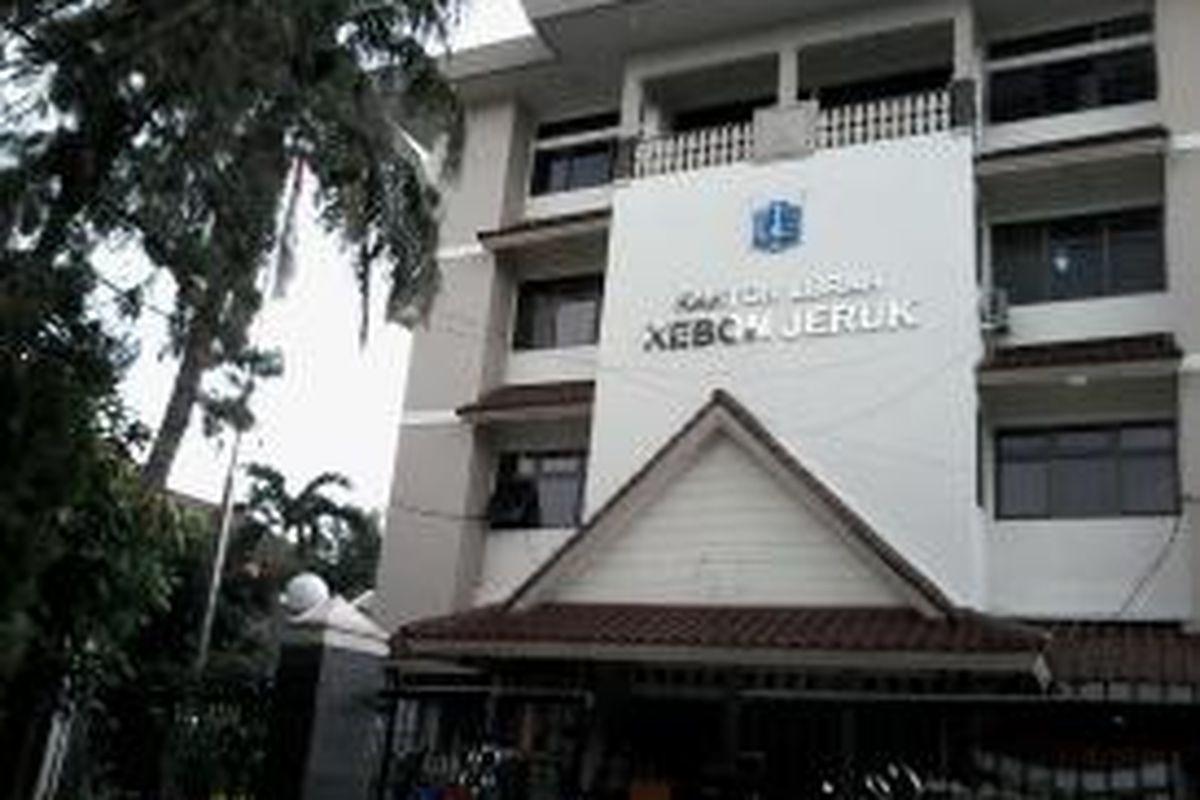 Kantor Lurah Kebon Jeruk Jakarta Barat.