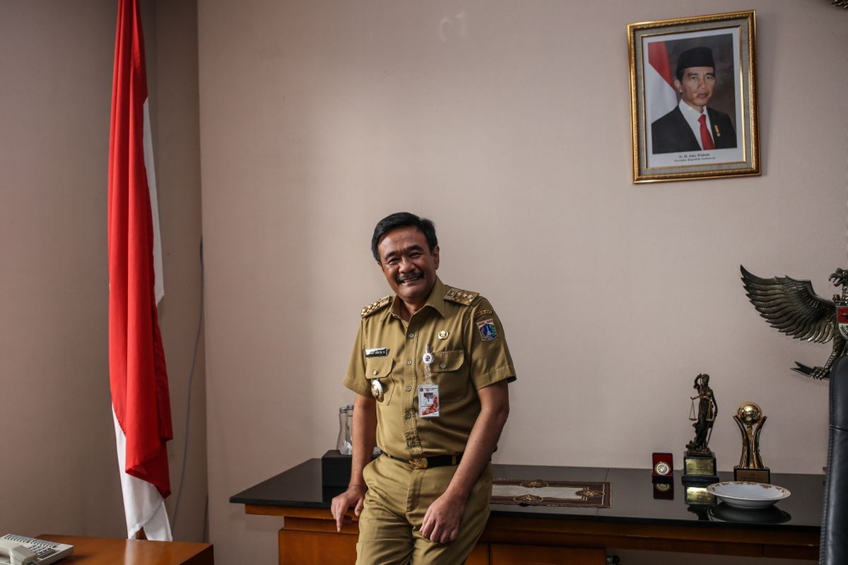 Gubernur DKI Jakarta Djarot Saiful Hidayat saat wawancara dengan kompas.com di Balai Kota DKI Jakarta, Jalan Medan Merdeka Selatan, Senin (4/9/2017).