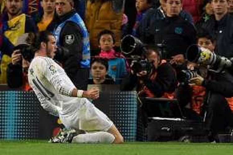 Gareth Bale sempat merayakan golnya pada laga Barcelona vs Real Madrid sebelum dianulir wasit, Sabtu (2/4/2016).