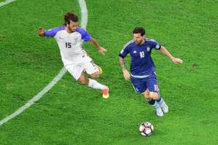 Lionel Messi tampil gemilang saat Argentina menghadapi Amerika Serikat pada semifinal Copa America Centenario, Selasa (21/6/2016) atau Rabu pagi WIB. 