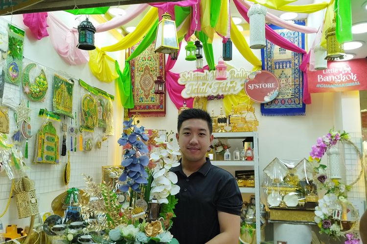 Vigo dan toko SJ Store di Tanah Abang