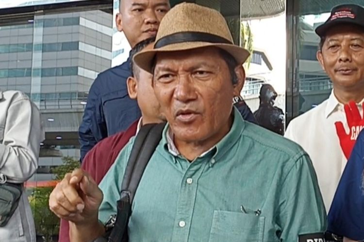 Mantan Pimpinan Komisi Pemberantasan Korupsi (KPK) periode 2015-2019, Saut Situmorang mengaku dimarahi Ketua Dewan Pengawas (Dewas) Tumpak Hatorangan Panggabean saat melaporkan dugaan pelanggaran etik Firli Bahuri, Senin (10/4/2023).