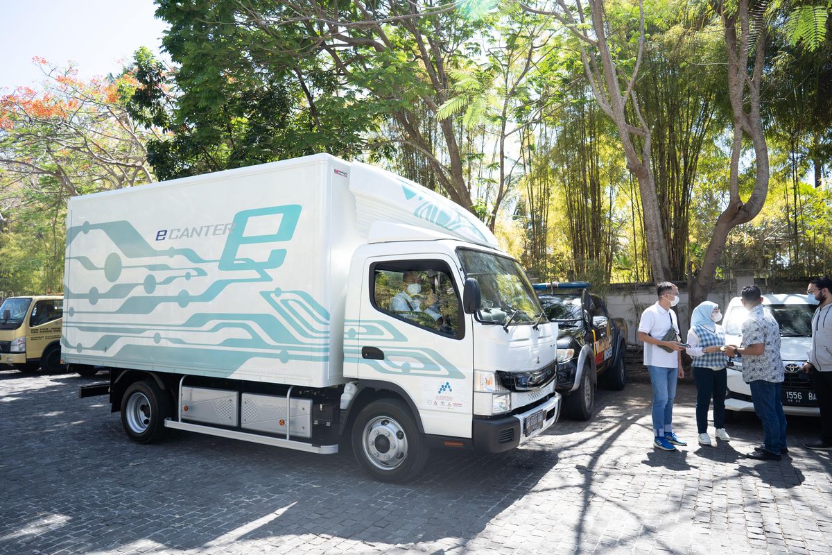 Mitsubishi Fuso eCanter diuji coba konsumen di Bali pada Agustus 2022