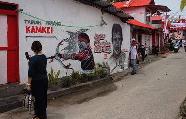 Warna-warni Kampung Merah Putih di Kota Tual... Halaman all ...