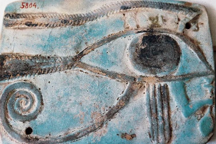 Mengenal Mata Horus: Simbol Perlindungan dan Penyembuhan dari Mesir Kuno