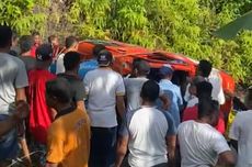 Tergelincir, Mobil Angkot Terguling di Tanjakan Desa Asililu, Maluku Tengah, 1 Tewas