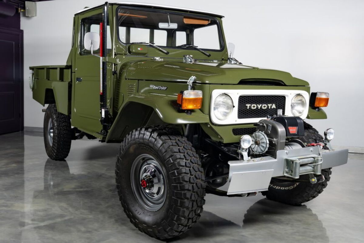 Toyota FJ45 Land Cruiser 1983