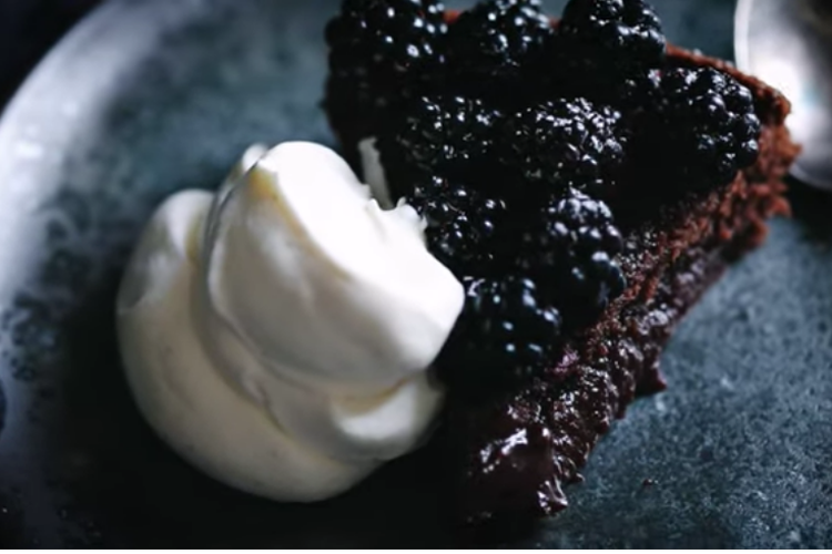 Easy Swedish Chocolate Mud Cake - Kladdkaka