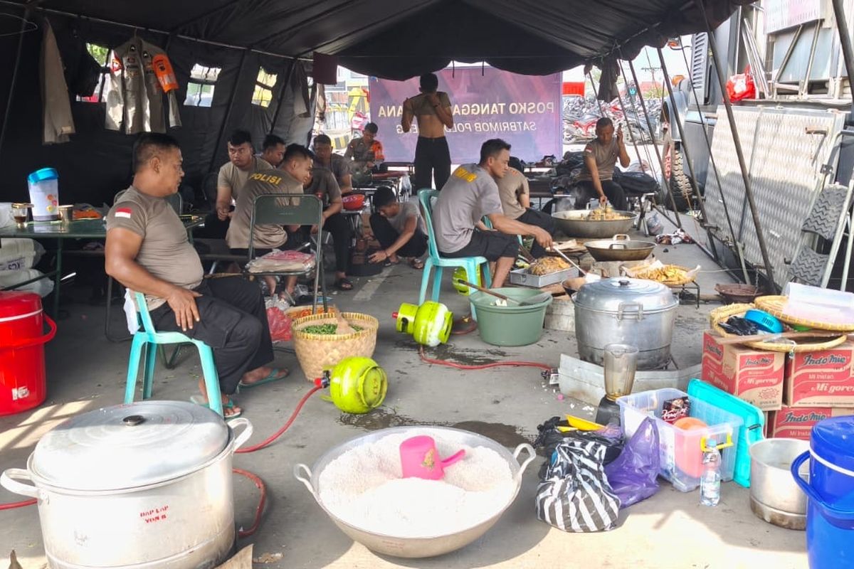 Aktivitas dapur umur dari Kepolisian Daerah (Polda) Jawa Tengah (Jateng).