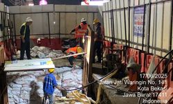 Kebocoran Air di Jalan Jatiwaringin Pondokgede Bekasi, PAM JAYA Minta Maaf dan Pastikan Kondisi Sudah Aman