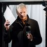 Leaker of Govt Secrets Julian Assange Back in the Spotlight