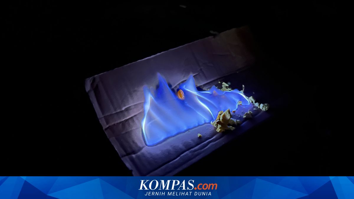 Melihat Blue Fire Tanpa Mendaki Ijen di Education Processing Sulfur ...