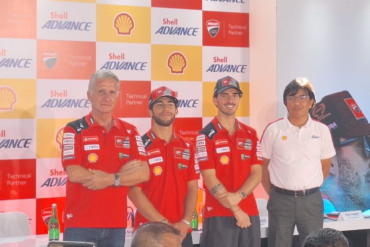 Dua pebalap tim pabrikan Ducati yaitu Francesco Bagnaia dan Enea Bastinini sudah sampai di Indonesia.