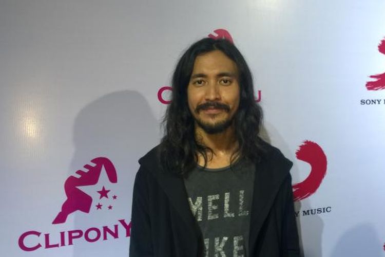 Penyanyi Ello Dikabarkan Ditangkap Polisi Dalam Kasus Narkoba Penyanyi Ello Dikabarkan Ditangkap Polisi Dalam Kasus Narkoba
