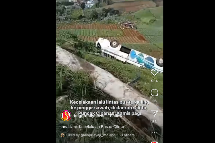 Bus Kramat Djati terguling di Puncak, Kabupaten Bogor, Kamis (8/2/2024)