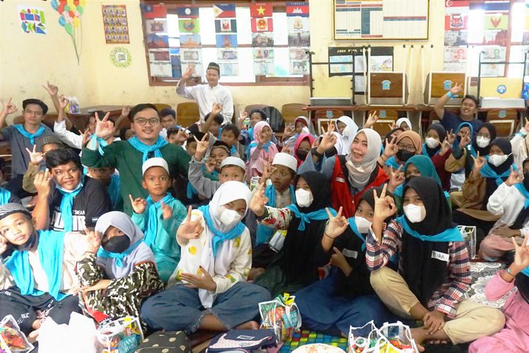 Sebuah Startup yang bergerak dibidang Education Tech & Crowdfunding yang bernama Janji Baik menggelar 
 agenda soft launching yang berlokasi di SDN 2 parigi kota Tangerang Selatan Jakarta Selatan, Minggu (17/4/2022).
