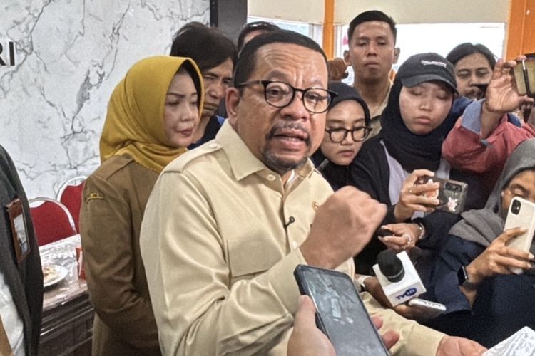 Qodari: Ada 175.000 Jiwa di Surabaya yang Harusnya Dapat Bansos tapi Tak Menerima