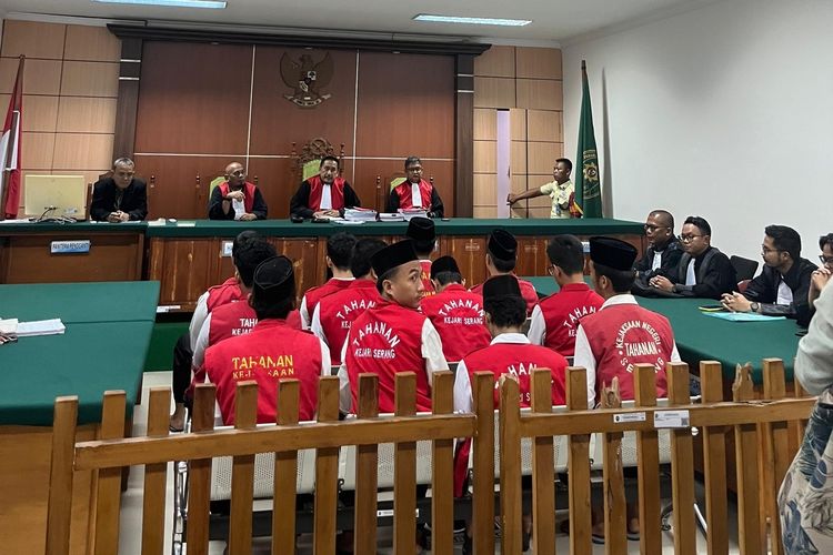12 Mahasiswa Peserta Demo Agustus di Serang Dituntut Penjara, Hakim: Fokus Saja Kuliah yang Benar