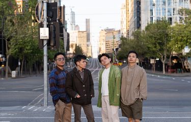 Band Juicy Luicy.