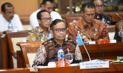 Mahfud MD Sebut Transformasi Digital Harus Digalakkan untuk Capai Visi Indonesia Maju 2045