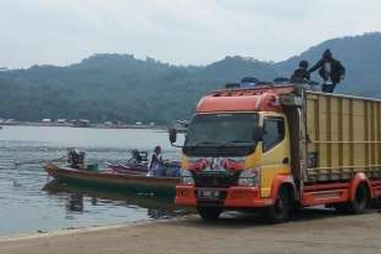 Pasca penangkapan terduga teroris di Jatiluhur Purwakarta kemarin, aktivitas di Jatiluhur kembali normal, Senin (26/12/2016).