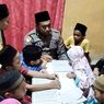 Brigpol Niam, Polisi Humanis yang Mengajar Ngaji Anak-anak di Landak