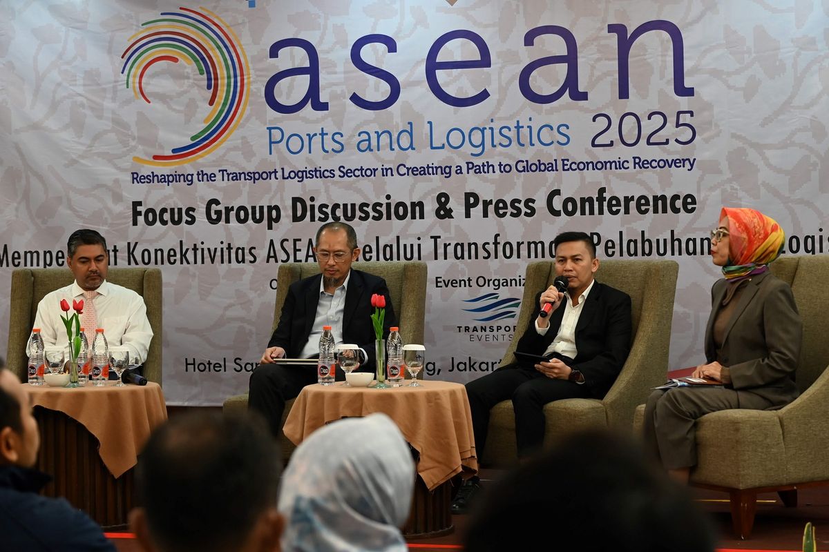 Focus Group Discussion (FGD) and Press Conference jelang perhelatan event ASEAN Ports and Logistics 2025, di Jakarta, Rabu (18/6/2025).
