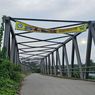 Jembatan Penghubung 2 Kabupaten di Aceh Miring dan Nyaris Ambruk