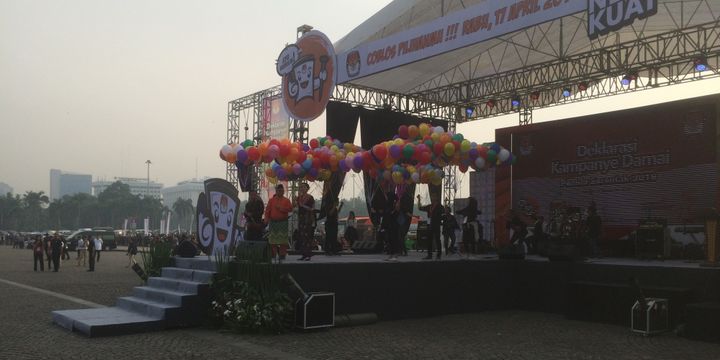 Pawai kampanye damai pemilu 2019 di Lapangan Silang Monas, Jakarta Pusat, Minggu (23/9/2018) resmi dibuka oleh Ketua KPU RI Arief Budiman.