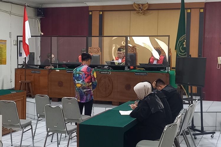 Terdakwa Robinson Saalino saat menjalani sidang vonis di PN Yogyakarta, Kamis (19/10/2023)
