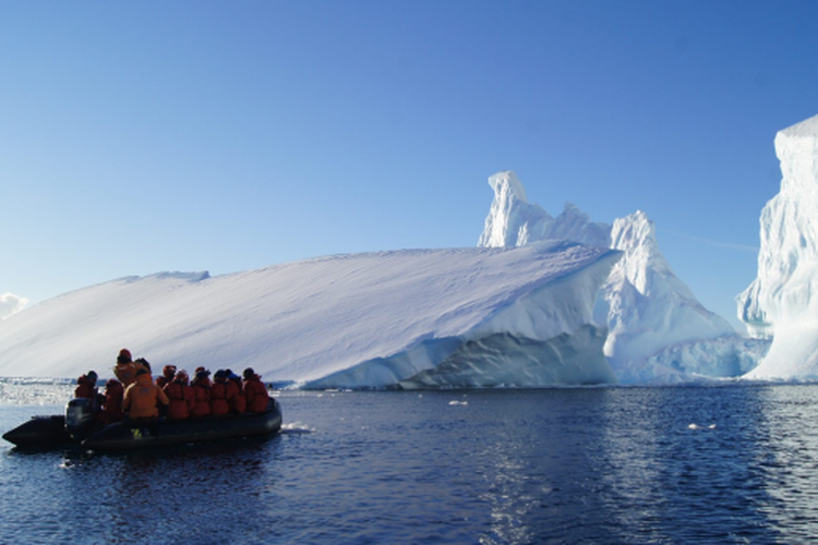 Ilustrasi Antartika. Terisolasi selama enam bulan membuat orang-orang di Antartika mengembangkan aksen baru.